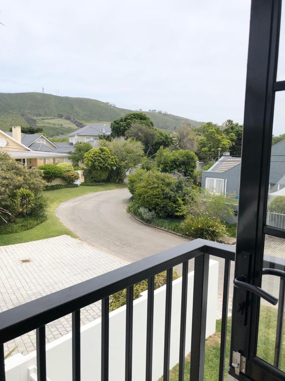 African Flame Apartment Knysna Exterior photo